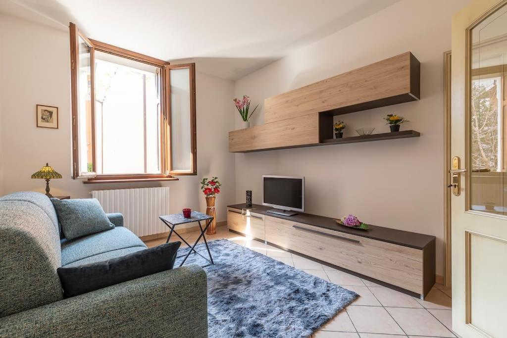 Апартаменты Residenza Sirtori Free Parking Верона Экстерьер фото