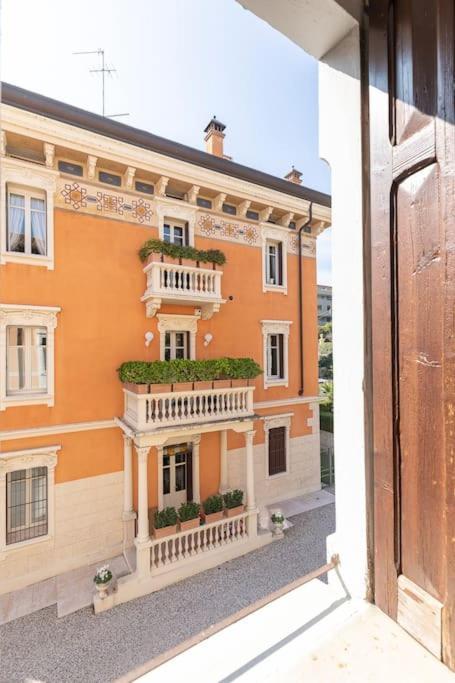 Апартаменты Residenza Sirtori Free Parking Верона Экстерьер фото